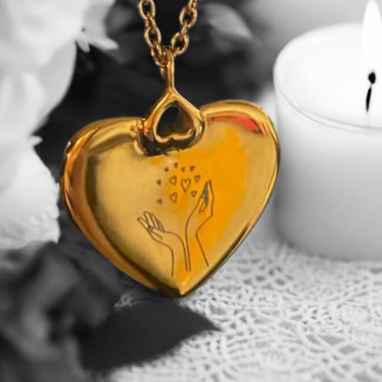 Kärlek och ljus halsband