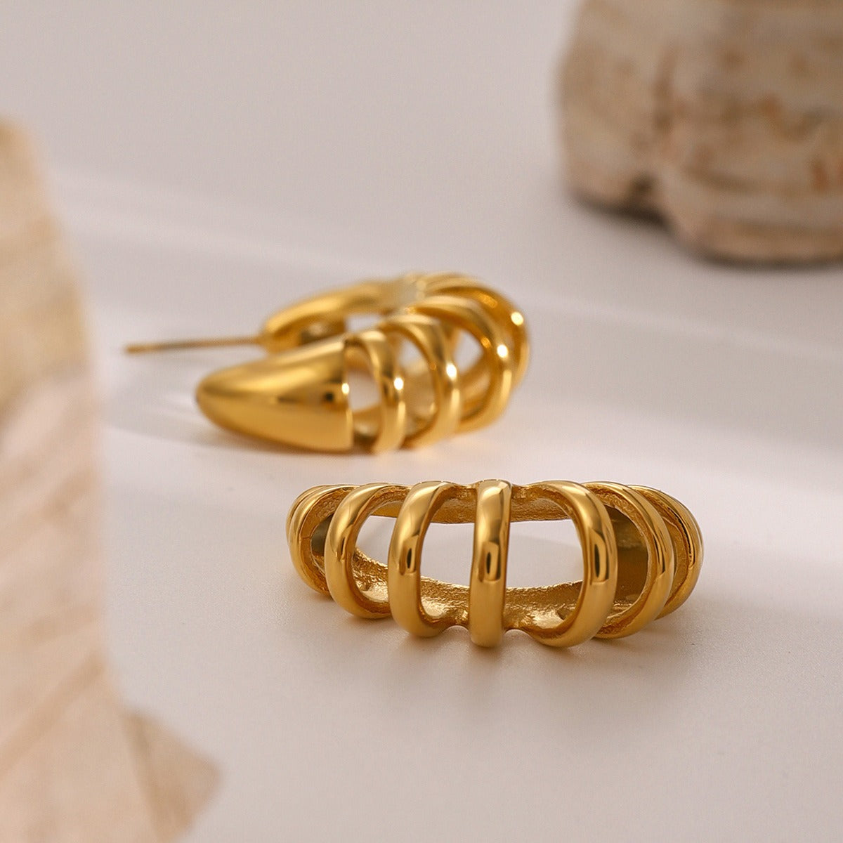 18K Guld C-formad Hålig Design Armband och Örhängen Set